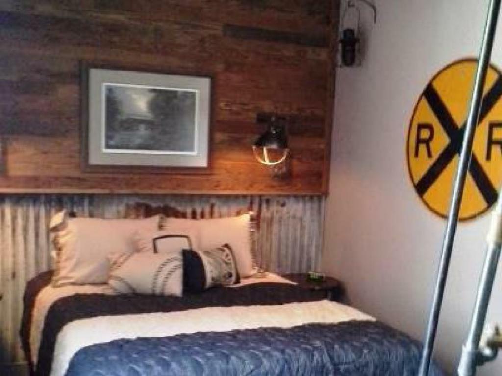 Riley'S Railhouse Bed & Breakfast Chesterton Room photo